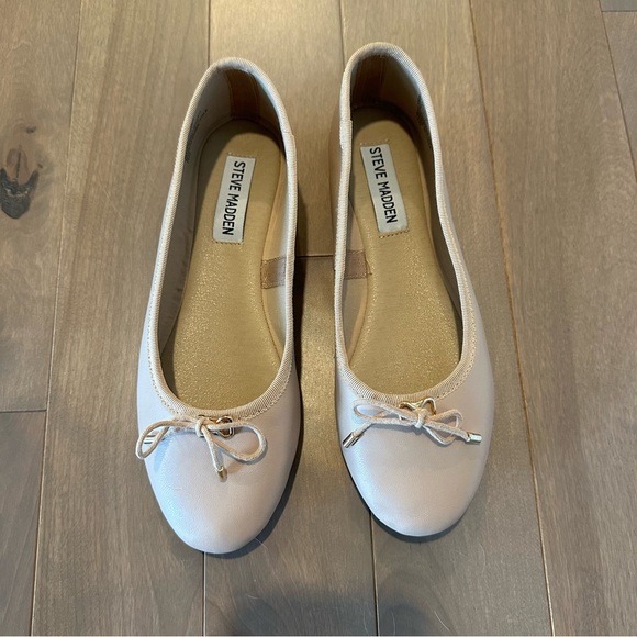 Steve Madden Women's Blossoms Ballet Flat - Natural Leather Size 6 - Picture 7 of 8